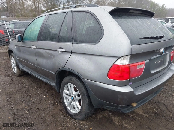2005 BMW X5 3.0i with VIN 5UXFA13575LY08841, listed as a IAAI auction lot 41831889 with 999,999 mi miles. Bid and sale history available at carsss.com. Image 3.