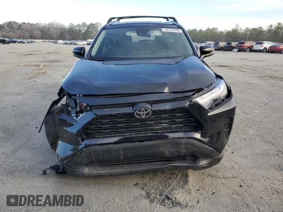 2025 Toyota RAV4 XLE with VIN 2T3W1RFV5SC303614, listed as a Copart auction lot 46754785 with 4,271 mi miles and Salvage Title. Bid and sale history available at carsss.com. Image 5.