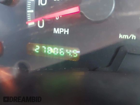 2002 Ford F-150 XL with VIN 1FTRX17W22NA55784, listed as a IAAI auction lot 41958686 with 278,064 mi miles. Bid and sale history available at carsss.com. Image 7.