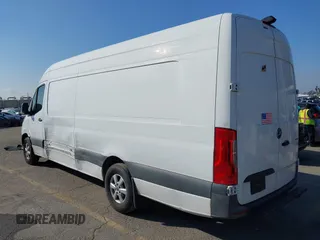 2020 Mercedes-Benz Sprinter Cargo Cargo with VIN W1W4EDHY8LP210706, listed as a IAAI auction lot 41448502 with 593,244 mi miles and . Bid and sale history available at DreamBid. Image 3.