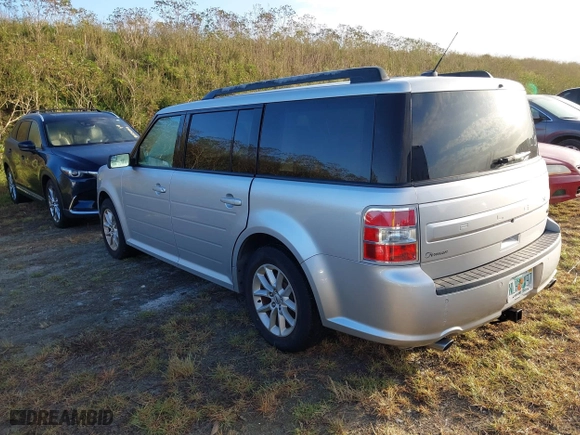 2019 Ford Flex SE with VIN 2FMGK5B88KBA24133, listed as a IAAI auction lot 40541432 with 1 mi miles. Bid and sale history available at carsss.com. Image 3.