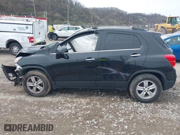 2019 Chevrolet Trax LT with VIN KL7CJLSB1KB848693, listed as a IAAI auction lot 41984020 with 67,000 mi miles and . Bid and sale history available at carsss.com. Image 14.
