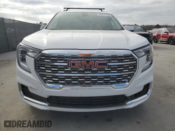 2022 GMC Terrain Denali with VIN 3GKALXEV7NL310492, listed as a Copart auction lot 46217725 with 12,081 mi miles and Clean title. Bid and sale history available at DreamBid. Image 5.