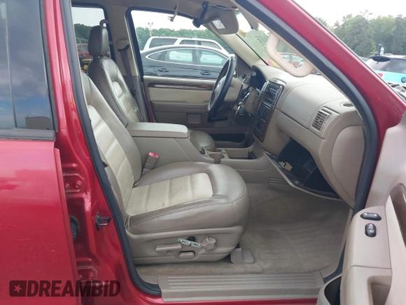 2005 Ford Explorer Eddie Bauer with VIN 1FMZU74E85UA96482, listed as a IAAI auction lot 42612997 with 184,911 mi miles and . Bid and sale history available at DreamBid. Image 5.