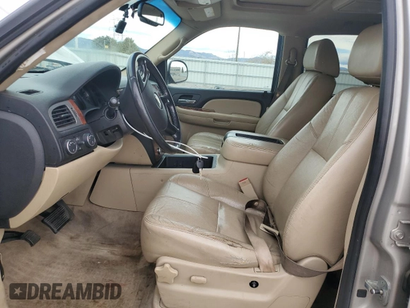 2008 Chevrolet Suburban 2LT with VIN 3GNFK16318G290016, listed as a Copart auction lot 50312805 with 225,065 mi miles and Salvage Title. Bid and sale history available at DreamBid. Image 7.