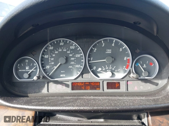 2001 BMW 3 Series 330Ci with VIN WBABN53401JU34692, listed as a IAAI auction lot 41763039 with 204,062 mi miles. Bid and sale history available at carsss.com. Image 7.