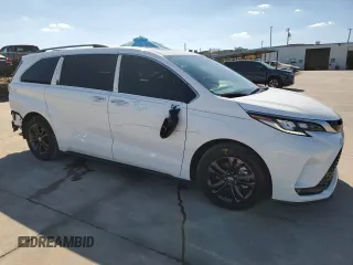 2024 Toyota Sienna LE with VIN 5TDCSKFC3RS120969, listed as a Copart auction lot 72953254 with 17,172 mi miles and Salvage Title. Bid and sale history available at carsss.com. Image 4.