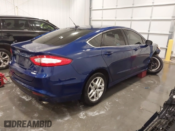 2016 Ford Fusion SE with VIN 3FA6P0HD0GR250545, listed as a IAAI auction lot 41295405 with 173,414 mi miles. Bid and sale history available at carsss.com. Image 4.