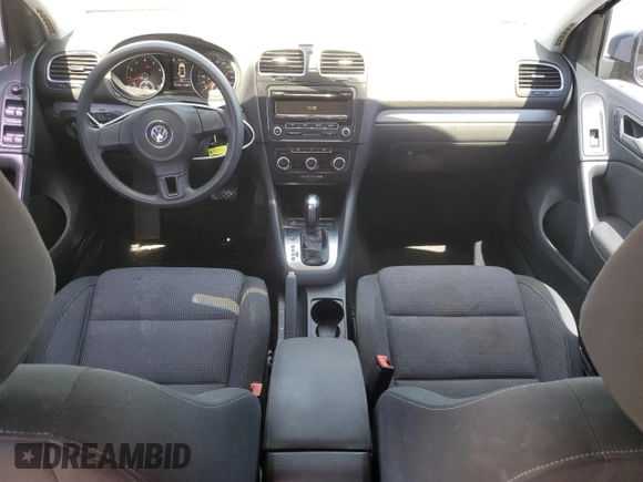 2014 Volkswagen Golf с VIN WVWDB7AJ7EW001565, выставлен на аукционе Copart как лот 67418224 с пробегом 70 169 миль миль и Списание • Salvage title. История ставок и продаж доступна на DreamBid. Изображение 8.