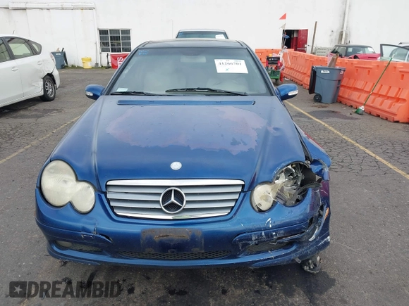2003 Mercedes-Benz C 230 Kompressor with VIN WDBRN40J63A437832, listed as a IAAI auction lot 41266701 with 181,587 mi miles and . Bid and sale history available at DreamBid. Image 12.