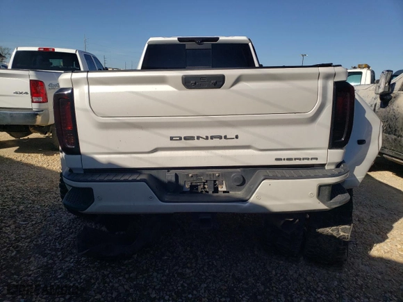 2021 GMC Sierra 3500HD Denali with VIN 1GT49WEY3MF162264, listed as a Copart auction lot 87002814 with 50,454 mi miles and Salvage Title. Bid and sale history available at carsss.com. Image 6.