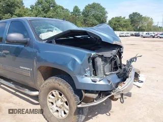 2008 GMC Sierra 1500 SLE1 z VIN 3GTEC13J18G119383, wystawiony jako IAAI lot #40235736 z przebiegiem Nie podano mil oraz . Historia ofert i sprzedaży dostępna na DreamBid. Obrazek 13.