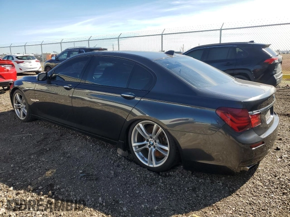 2015 BMW 7 Series 750Li with VIN WBAYE8C53FD782173, listed as a Copart auction lot 41584115 with 114,986 mi miles and Clean Title. Bid and sale history available at carsss.com. Image 2.