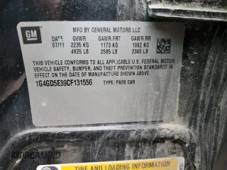 2012 Buick LaCrosse Premium 1 z VIN 1G4GD5E39CF131556, wystawiony jako Copart lot #55774885 z przebiegiem 143 129 mil mil oraz Szkoda całkowita • Salvage title. Historia ofert i sprzedaży dostępna na DreamBid. Obrazek 12.