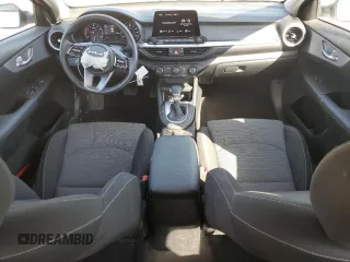 2024 Kia Forte LXS with VIN 3KPF24AD1RE771827, listed as a Copart auction lot 52141875 with 29,648 mi miles and Non Repairable. Bid and sale history available at carsss.com. Image 8.