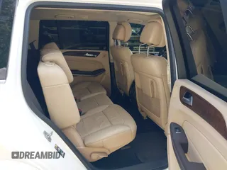 2017 Mercedes-Benz GLS 550 z VIN 4JGDF7DE4HA879647, wystawiony jako IAAI lot #39999023 z przebiegiem 97 372 mil mil oraz . Historia ofert i sprzedaży dostępna na DreamBid. Obrazek 8.