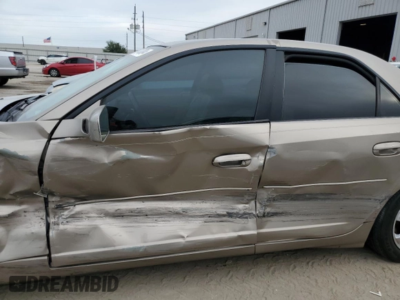 2004 Cadillac CTS with VIN 1G6DM577640164982, listed as a Copart auction lot 84100284 with 203,091 mi miles and Salvage Title. Bid and sale history available at carsss.com. Image 7.