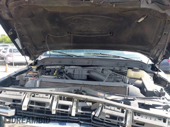 2016 Ford F-250 Lariat z VIN 1FT7W2B60GEB90776, wystawiony jako IAAI lot #42238682 z przebiegiem 234 089 mil mil oraz . Historia ofert i sprzedaży dostępna na DreamBid. Obrazek 10.