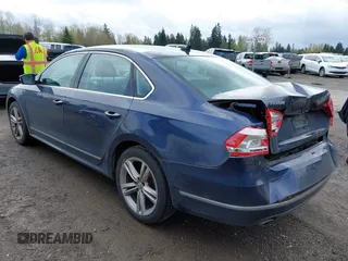 2015 Volkswagen Passat 2.0L TDI SEL Premium with VIN 1VWCV7A32FC013627, listed as a IAAI auction lot 41979341 with 175,728 mi miles. Bid and sale history available at carsss.com. Image 3.