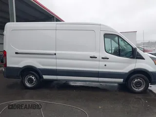 2018 Ford Transit with VIN 1FTBW2CMXJKA90555, listed as a IAAI auction lot 41539215 with 87,913 mi miles and . Bid and sale history available at DreamBid. Image 13.