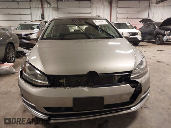 2015 Volkswagen Golf SportWagen TDI S with VIN 3VWCA7AU7FM500664, listed as a IAAI auction lot 41386763 with 115,716 mi miles. Bid and sale history available at carsss.com. Image 13.