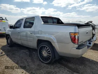 2006 Honda Ridgeline RTS with VIN 2HJYK16406H511883, listed as a Copart auction lot 52598695 with 190,162 mi miles and Salvage Title. Bid and sale history available at carsss.com. Image 2.