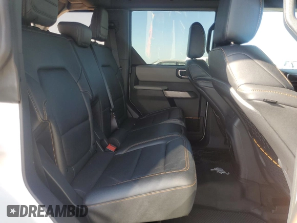 2022 Ford Bronco with VIN 1FMEE5DH3NLA92842, listed as a Copart auction lot 53109365 with 25,303 mi miles and Clean title. Bid and sale history available at DreamBid. Image 11.