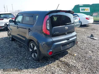 2015 Kia Soul ! with VIN KNDJX3A55F7132098, listed as a IAAI auction lot 41850622 with 104,122 mi miles. Bid and sale history available at carsss.com. Image 3.
