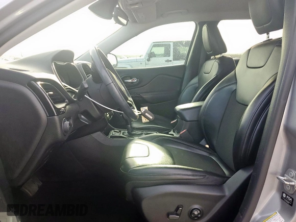 2021 Jeep Cherokee Altitude z VIN 1C4PJLLB5MD180309, wystawiony jako Copart lot #50703665 z przebiegiem 37 669 mil mil oraz Czysty tytuł • Clean title. Historia ofert i sprzedaży dostępna na DreamBid. Obrazek 7.