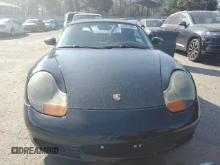 2001 Porsche Boxster z VIN WP0CA29881U625688, wystawiony jako Copart lot #43983695 z przebiegiem Nie podano mil oraz Szkoda całkowita • Salvage title. Historia ofert i sprzedaży dostępna na DreamBid. Obrazek 5.