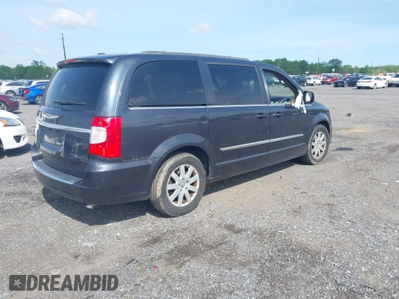 2014 Chrysler Town & Country Touring with VIN 2C4RC1BG0ER461081, listed as a IAAI auction lot 42157023 with 220,955 mi miles. Bid and sale history available at carsss.com. Image 4.