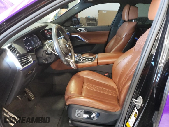 2022 BMW X6 M50i z VIN 5UXCY8C07N9K85135, wystawiony jako Copart lot #45385725 z przebiegiem 57 106 mil mil oraz Szkoda całkowita • Salvage title. Historia ofert i sprzedaży dostępna na DreamBid. Obrazek 7.