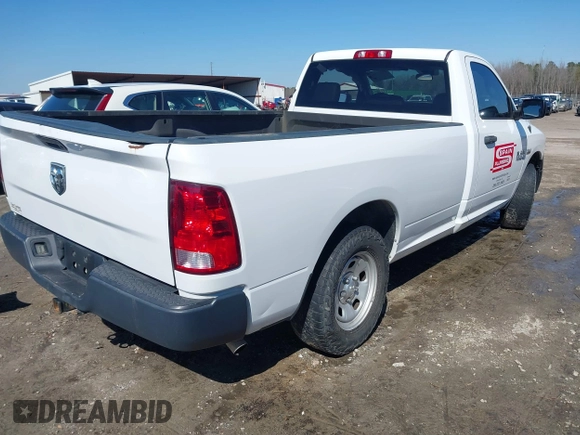 2017 Ram 1500 Tradesman z VIN 3C6JR6DT5HG548561, wystawiony jako IAAI lot #41630666 z przebiegiem 106 326 mil mil oraz . Historia ofert i sprzedaży dostępna na DreamBid. Obrazek 4.