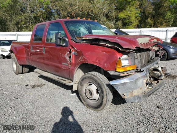 2001 Ford Super Duty F-350 DRW XL with VIN 1FTWW33F01EC57464, listed as a Copart auction lot 45929384 with 315,703 mi miles and Salvage Title. Bid and sale history available at carsss.com. Image 1.
