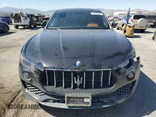 2018 Maserati Levante z VIN ZN661XUA6JX303746, wystawiony jako Copart lot #57876445 z przebiegiem 50 798 mil mil oraz Szkoda całkowita • Salvage title. Historia ofert i sprzedaży dostępna na DreamBid. Obrazek 5.