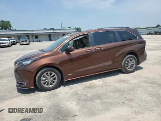 2021 Toyota Sienna XLE with VIN 5TDYRKEC6MS029366, listed as a Copart auction lot 62236585 with Not provided miles and Clean title. Bid and sale history available at DreamBid. Image 1.