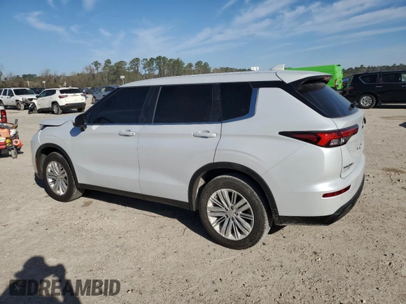 2024 Mitsubishi Outlander ES z VIN JA4J3UA84RZ080459, wystawiony jako Copart lot #47475125 z przebiegiem 21 066 mil mil oraz Szkoda całkowita • Salvage title. Historia ofert i sprzedaży dostępna na DreamBid. Obrazek 2.