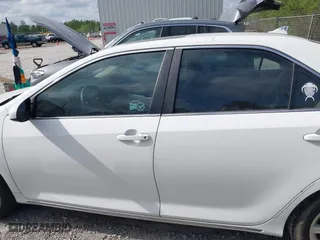 2012 Toyota Camry Hybrid XLE with VIN 4T1BD1FKXCU030157, listed as a IAAI auction lot 42040131 with 237,412 mi miles. Bid and sale history available at carsss.com. Image 14.