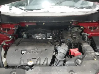 2019 Mitsubishi Outlander ES z VIN JA4AR3AU0KU028836, wystawiony jako IAAI lot #41572645 z przebiegiem 60 915 mil mil oraz . Historia ofert i sprzedaży dostępna na DreamBid. Obrazek 10.