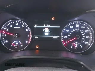 2023 Kia Forte LXS z VIN 3KPF24AD5PE646813, wystawiony jako IAAI lot #41494292 z przebiegiem 29 003 mil mil oraz . Historia ofert i sprzedaży dostępna na DreamBid. Obrazek 7.