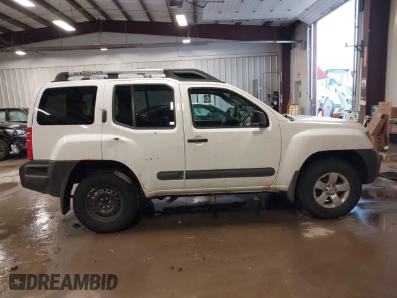 2012 Nissan Xterra S z VIN 5N1AN0NW6CC515246, wystawiony jako IAAI lot #41607518 z przebiegiem 133 787 mil mil oraz . Historia ofert i sprzedaży dostępna na DreamBid. Obrazek 13.