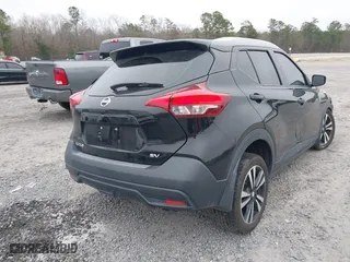 2018 Nissan Kicks SV with VIN 3N1CP5CU6JL540903, listed as a IAAI auction lot 41574975 with 84,793 mi miles. Bid and sale history available at carsss.com. Image 4.