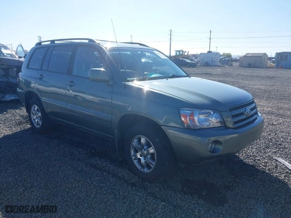 2004 Toyota Highlander with VIN JTEEP21AX40043007, listed as a IAAI auction lot 41675720 with 212,330 mi miles. Bid and sale history available at carsss.com. Image 1.