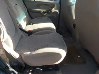 1998 Ford Expedition XLT with VIN 1FMRU1766WLC31063, listed as a IAAI auction lot 41959189 with 168,690 mi miles. Bid and sale history available at carsss.com. Image 8.