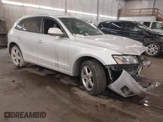 2012 Audi Q5 2.0T Premium Plus with VIN WA1LFAFP1CA085428, listed as a IAAI auction lot 41538092 with 1 mi miles. Bid and sale history available at carsss.com. Image 1.