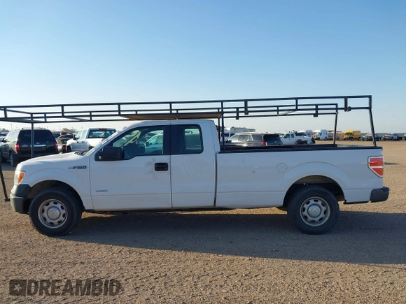 2014 Ford F-150 XL with VIN 1FTFX1CT8EKG36033, listed as a IAAI auction lot 41821235 with 165,934 mi miles. Bid and sale history available at carsss.com. Image 14.