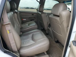 2003 GMC Yukon Denali z VIN 1GKEK63U33J316027, wystawiony jako Copart lot #56869815 z przebiegiem 200 916 mil mil oraz Szkoda całkowita • Salvage title. Historia ofert i sprzedaży dostępna na DreamBid. Obrazek 11.