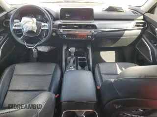 2022 Kia Telluride LX с VIN 5XYP2DHC0NG309256, выставлен на аукционе Copart как лот 57092545 с пробегом 33 971 миль миль и Списание • Salvage title. История ставок и продаж доступна на DreamBid. Изображение 8.