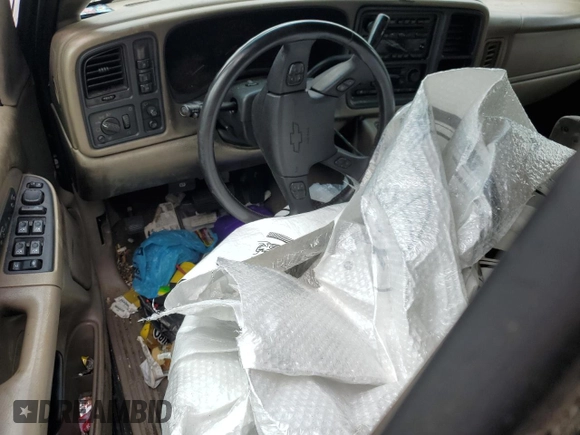 2004 Chevrolet Suburban LT with VIN 1GNFK16Z54J328473, listed as a Copart auction lot 60135565 with Not provided miles and Salvage title. Bid and sale history available at DreamBid. Image 8.