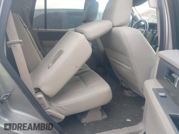 2009 Ford Expedition SSV with VIN 1FMFU15589LA14700, listed as a IAAI auction lot 41268547 with 185,522 mi miles and . Bid and sale history available at DreamBid. Image 8.